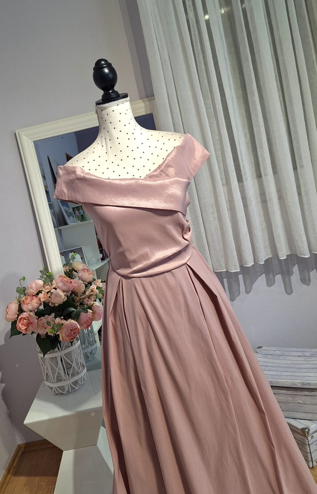 358. Haljina duga prljavo roza, vel. XL-1XL (42-44) MPC 56,00 € (2)