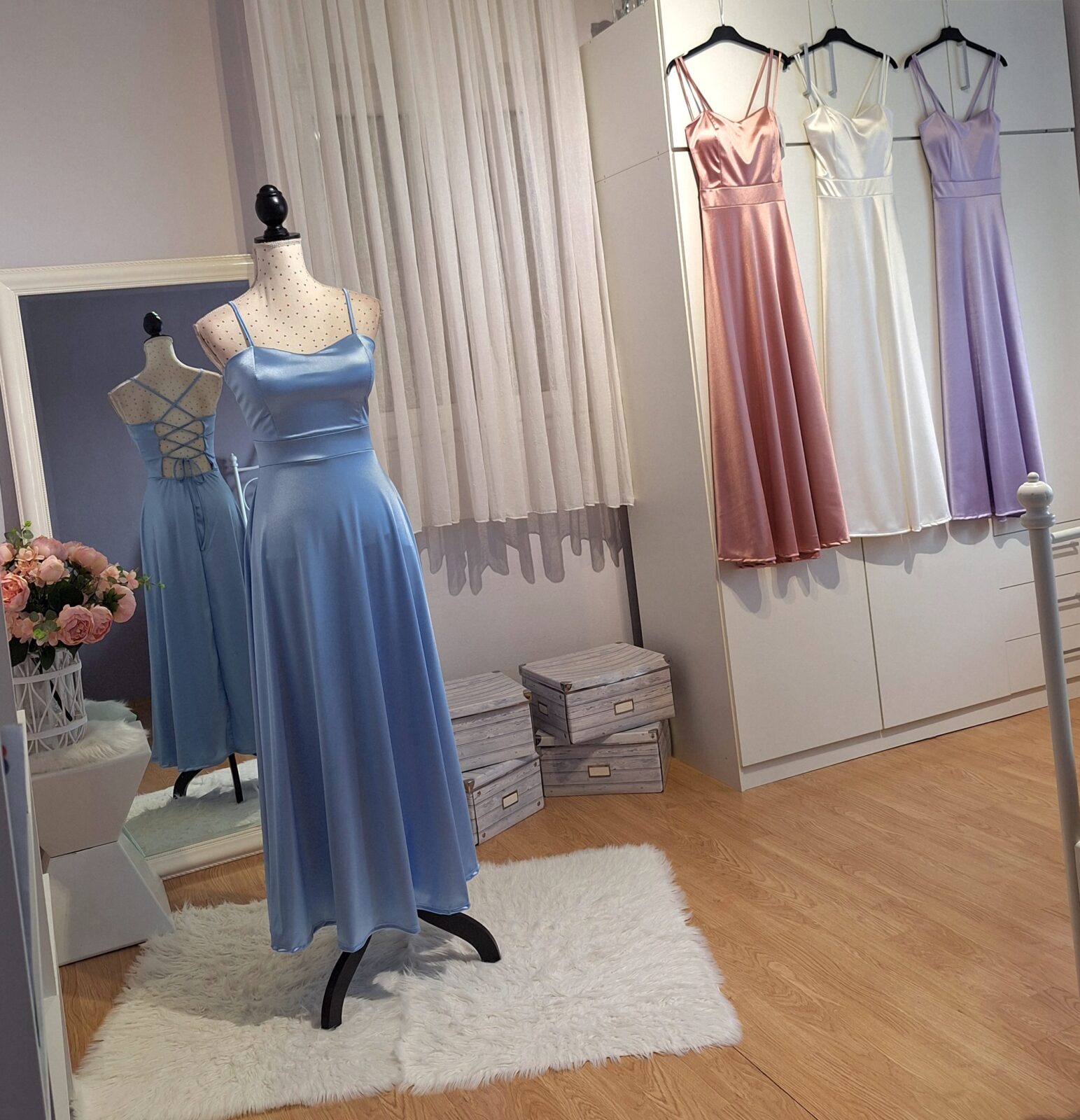 468. haljine midi raznih boja na vezanje, uni XS-L, MPC 33,00 € rastezljiva u grudima 70-100 cm, 10 cm ispod grudi 70-80 cm, duljina 140 cm (2)