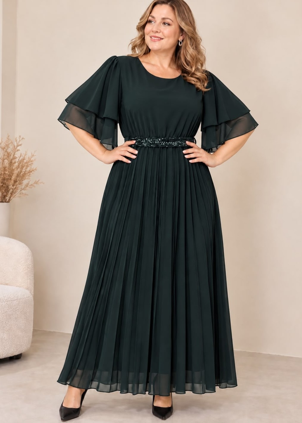 339. Haljina midi smaragdno zelena plisirana, uni L-2XL, MPC 38,00 €, grudi 90-115 cm, 10 cm ispod grudi 80-110 cm, duljina 126 cm (2) Haljina midi smargdno zelena plisirana