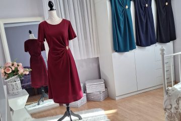 366. Haljina kratka bordo, kratki rukavi, uni L-XL, MPC 33,00 €, grudi 90-110 cm, 10 cm ispod grudi 85-100 cm, bokovi 110-125 cm, duljina 115 cm (3)